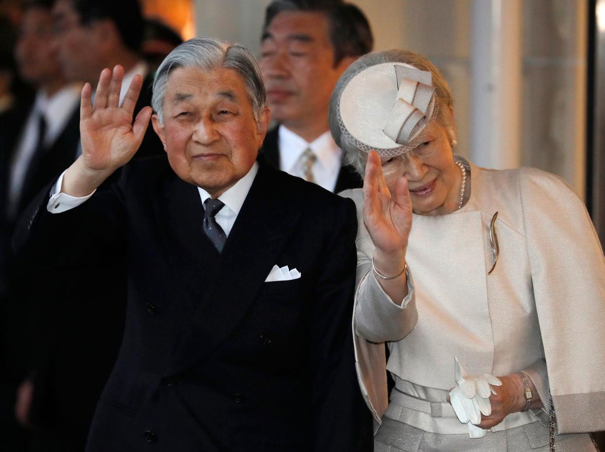Japan's Emperor Akihito (L) and Empress Michiko wave to well-wishers upon their arrive at Ujiyamada Station for a visit to Ise Jingu shrine, ahead of his April 30 abdication, in Ise in the central Japanese prefecture of Mie, on April 17, 2019. - Akihito will step aside and make way for his son Crown Prince Naruhito on April 30. (Photo by ISSEI KATO / POOL / AFP)        (Photo credit should read ISSEI KATO/AFP via Getty Images)