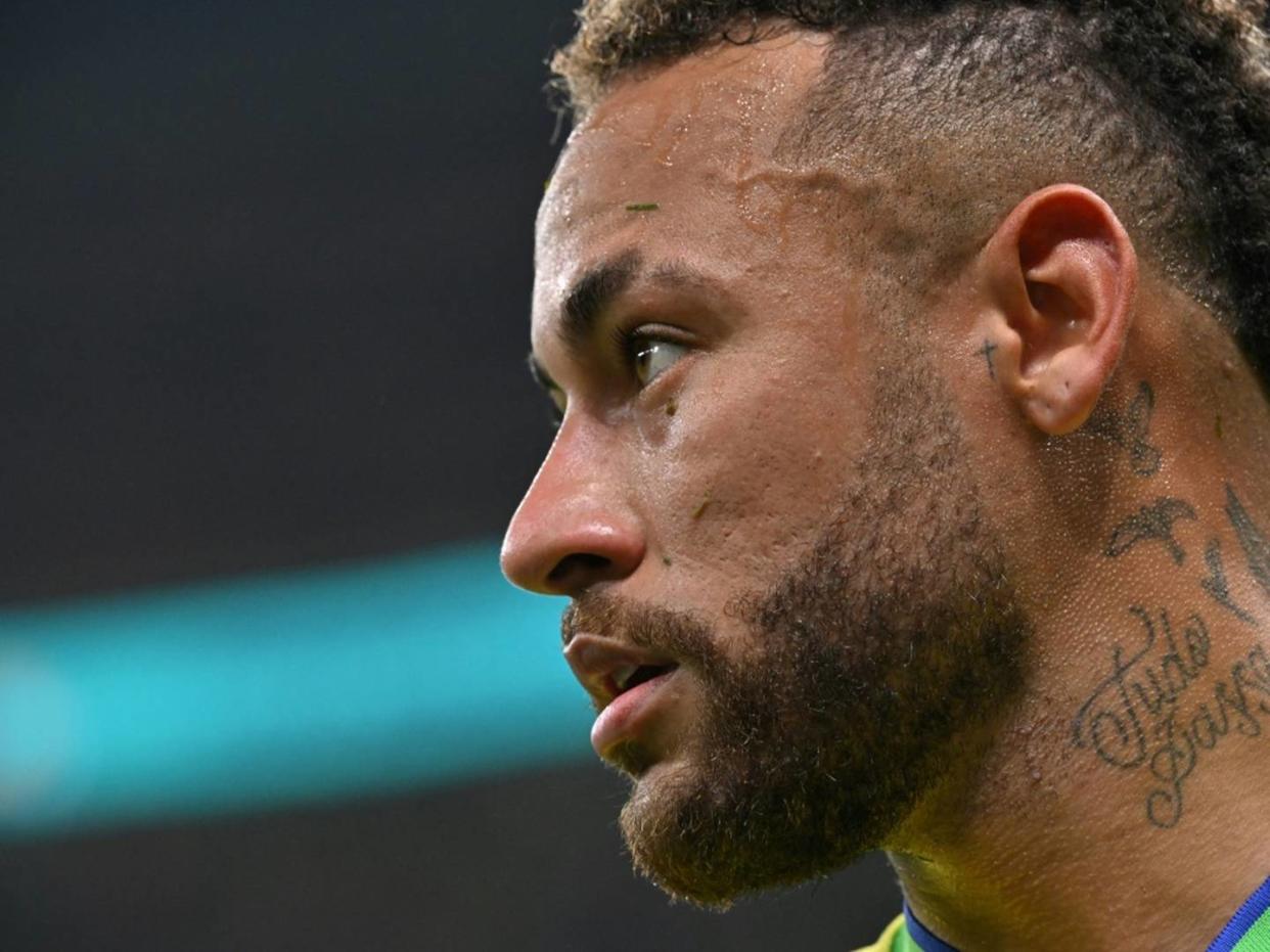 Verletzter Superstar Neymar erkrankt: „Ein wenig Fieber“