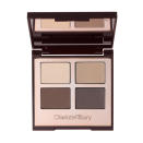 <p>Inutile d’être make-up artist pour tirer parti de ces quatre teintes. Je les applique au doigt et leur texture veloutée se fond à la peau sans accrocher.</p> <p><em>Luxury Palette, The Sophisticate, Charlotte Tilbury, 50 € (en exclusivité chez Sephora)</em></p> <p>Sophie Michard</p>