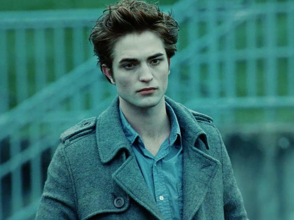 robert pattinson as edward in twilight