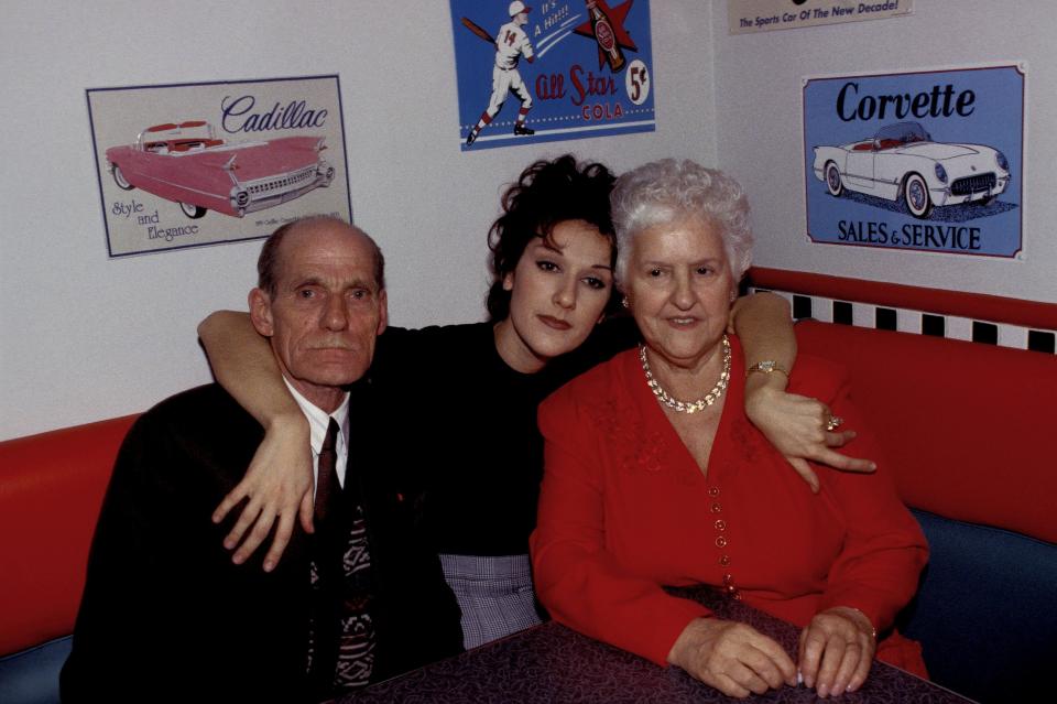 CANADA - MARCH 07:  Celine Dion's celebrates 26th Birthday with Parents in her Restaurant 'Nickel's' In Montreal, Canada On March 07, 1994.  (Photo by Michel PONOMAREFF/PONOPRESSE/Gamma-Rapho via Getty Images)