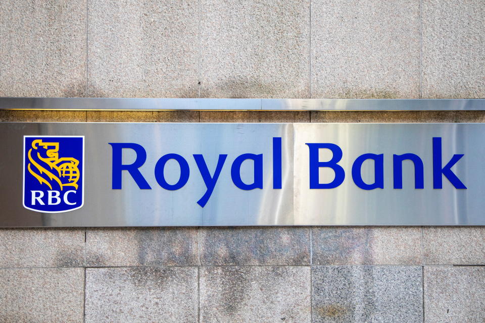 A sign for the Royal Bank of Canada in Toronto, Ontario, Canada December 13, 2021.  REUTERS/Carlos Osorio
