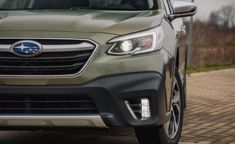 <p>2020 Subaru Outback Touring</p>