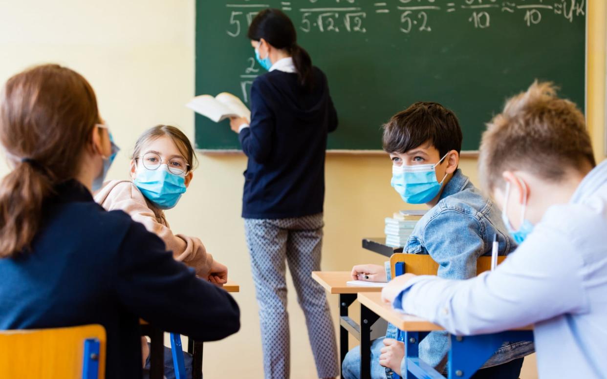Government about-turn on face masks as children told to wear them in schools - izusek 