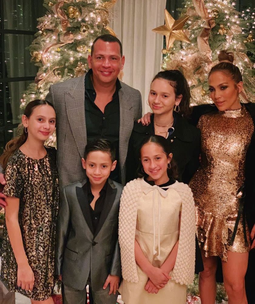 Alex Rodriguez and Jennifer Lopez with their children