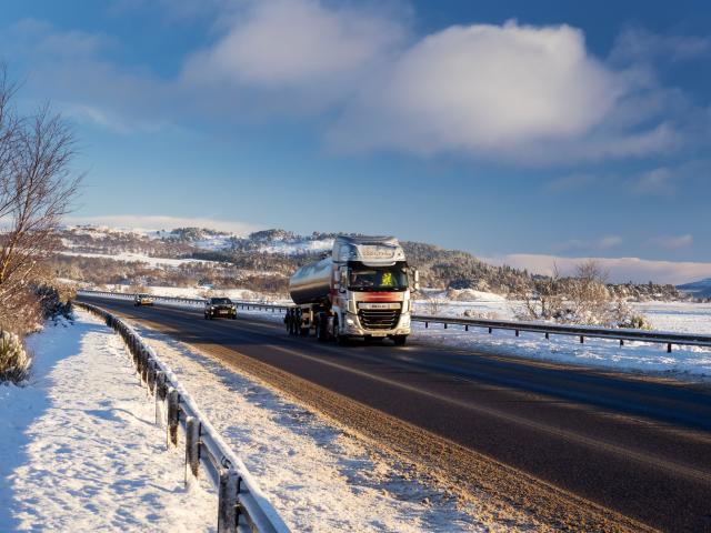 UK weather: Snow to be washed away by rain as 'miserable