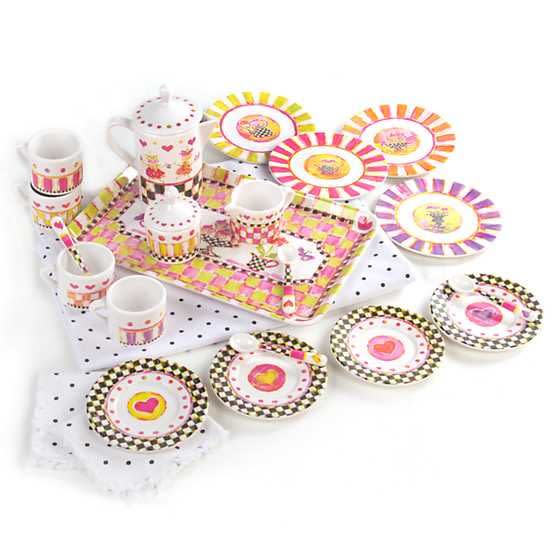 10) 26-Piece Tea Party Tea Set