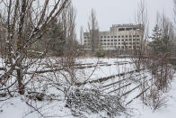 <p>A former hotel begins to crumble (Getty Images) </p>