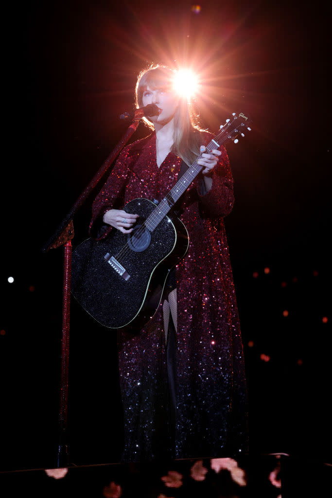 EAST RUTHERFORD, NEW JERSEY - MAY 27: EDITORIAL USE ONLY Taylor Swift performs onstage during "Taylor Swift | The Eras Tour" at MetLife Stadium on May 27, 2023 in East Rutherford, New Jersey. (Photo by Kevin Mazur/TAS23/Getty Images for TAS Rights Management)