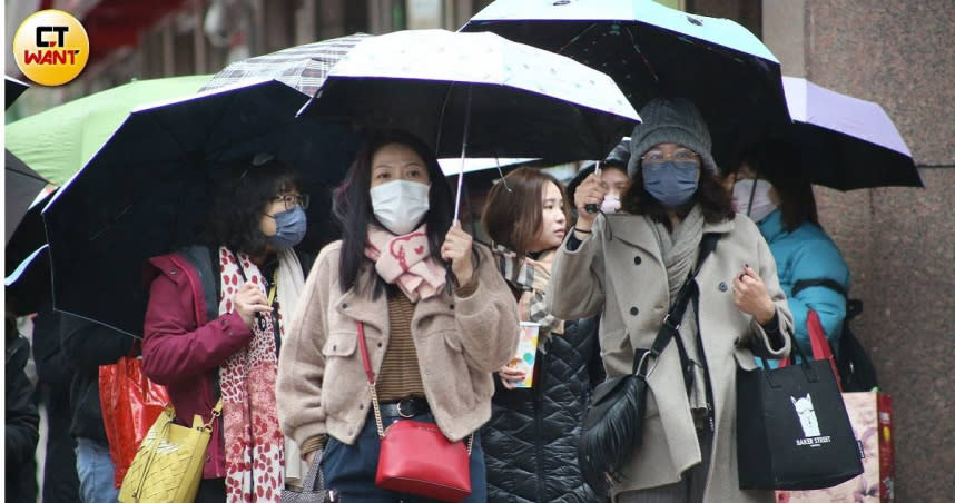 今日下半天開始雨勢趨緩。（圖／黃鵬杰攝）