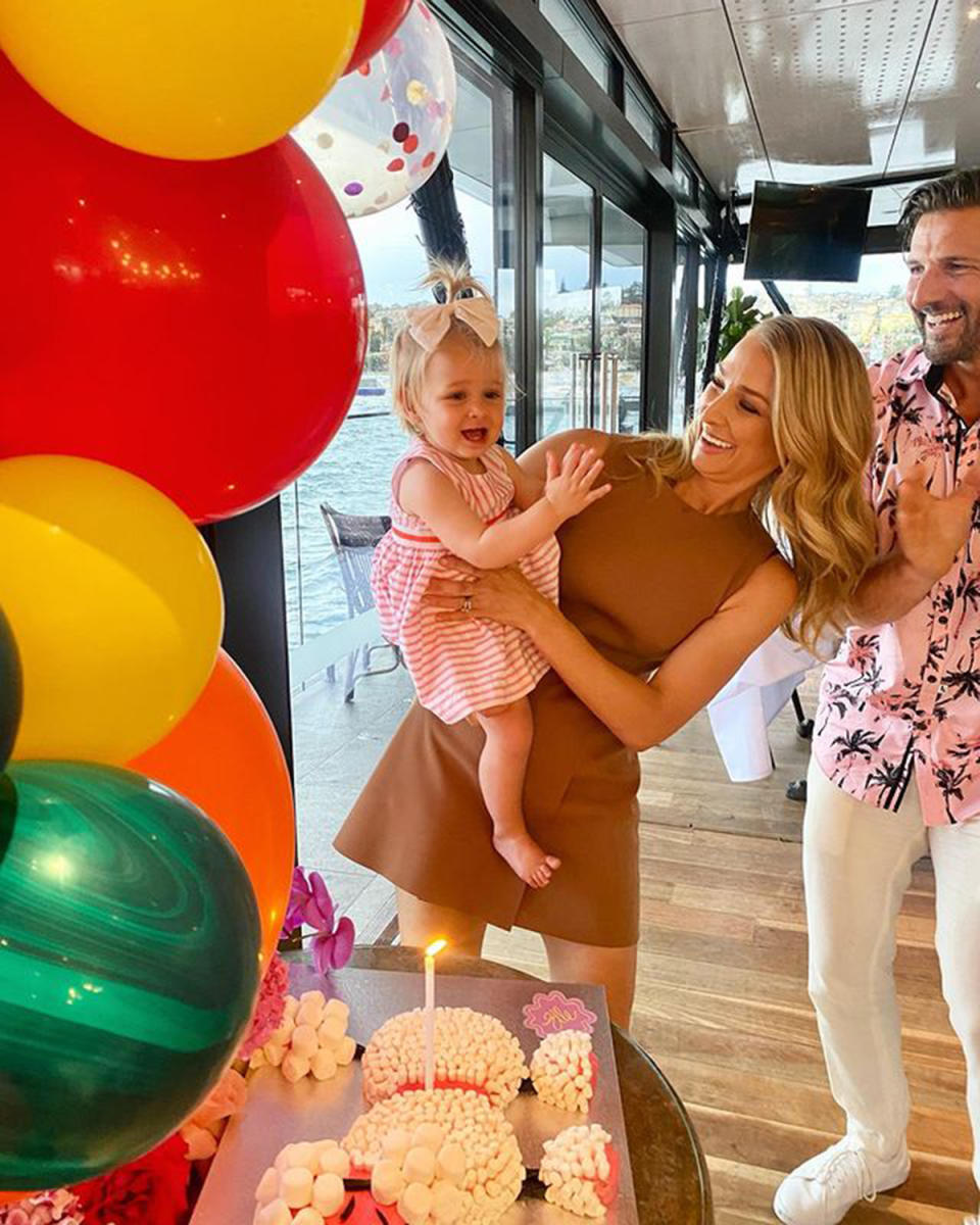 Tim Robards and Anna Heinrich celebrate their daughter Elle's first birthday with a poodle cake. Photo: Instagram/annaheinrich1.