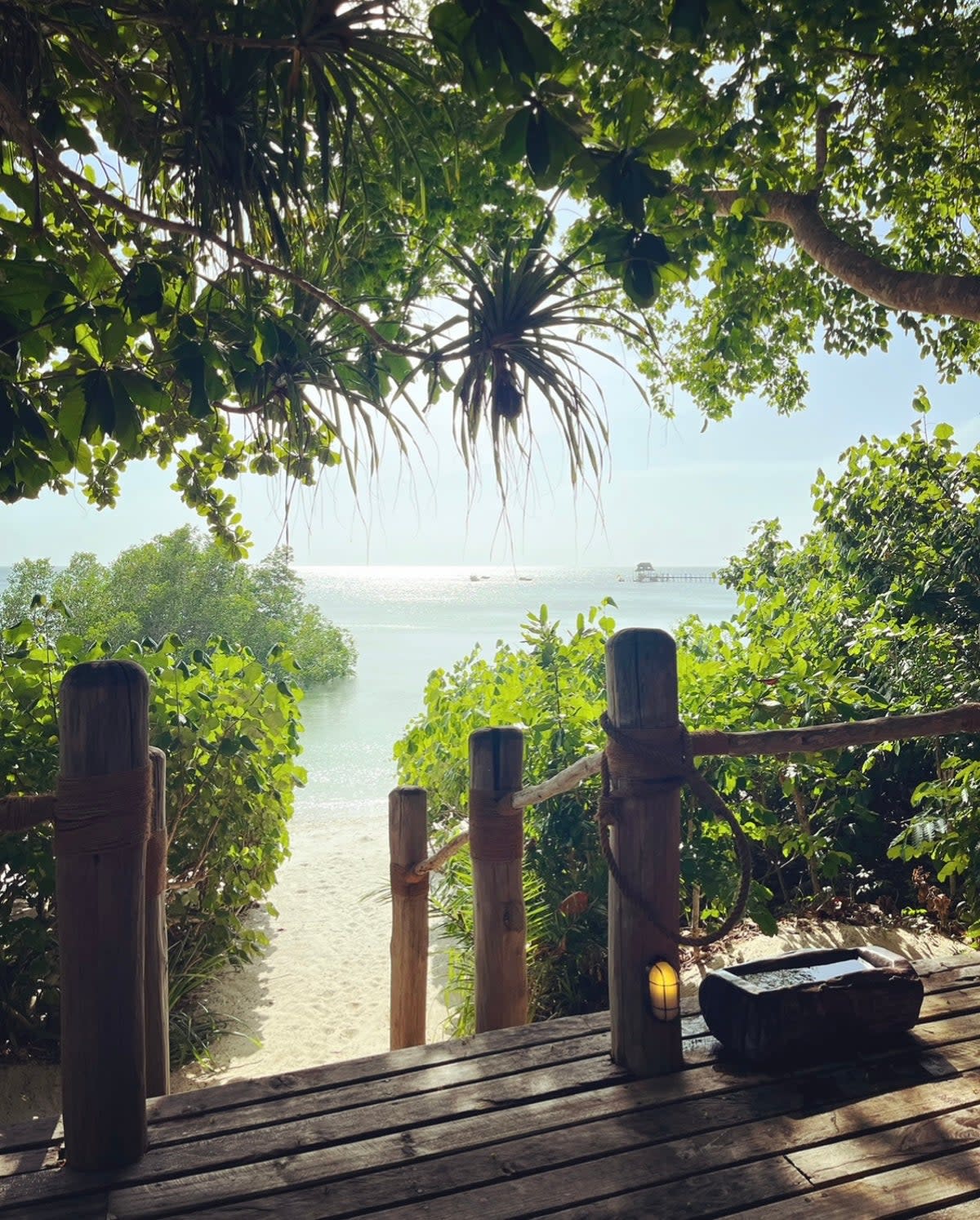 Island life: looking out from Fundu Island ( )