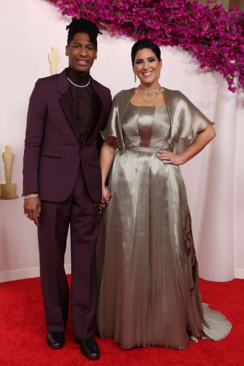 HOLLYWOOD, CALIFORNIA – MARCH 10: (L-R) Jon Batiste and Suleika Jaouad attend the 96th Annual Academy Awards on March 10, 2024 in Hollywood, California. (Photo by Kevin Mazur/Getty Images)