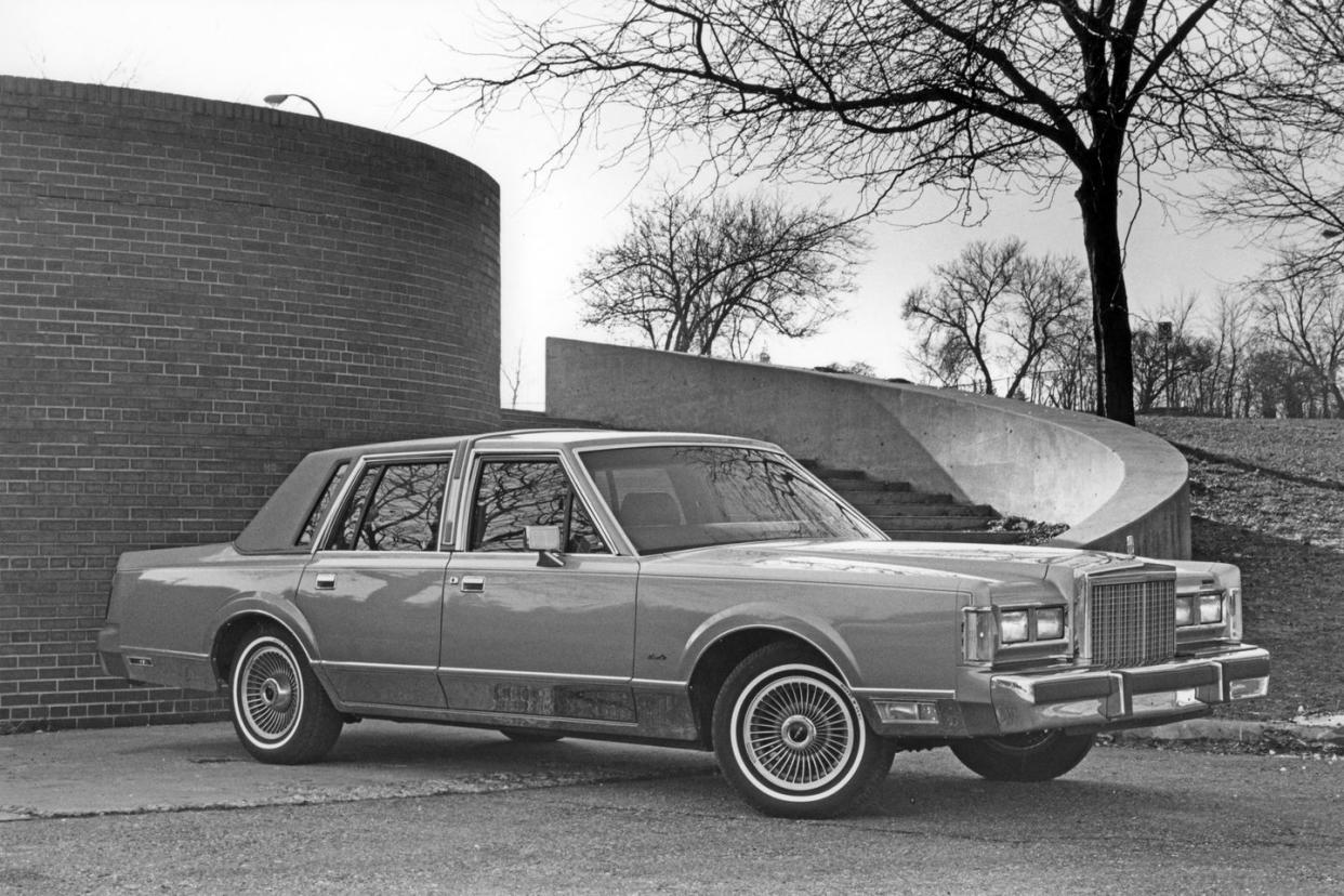 1987 lincoln town car