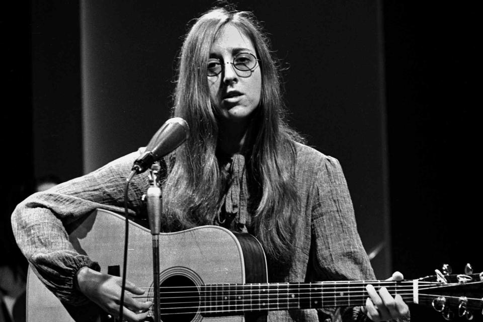 <p>Gijsbert Hanekroot/Redferns</p> Judee Sill performs on a TV show in London, April 1972.