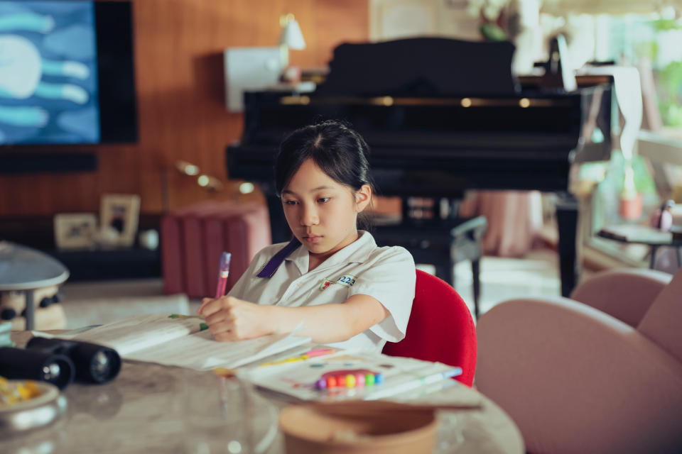 年僅12歲的林品彤，演技有遠超年齡的老成，要演出過動兒無常的情緒爆炸對性格溫和的她並不容易。（CATCHPLAY提供）