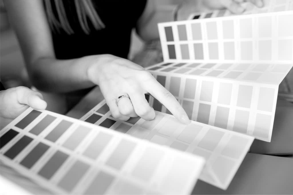 close-up-of-two-women-choosing-samples-of-wall-paint-interior-designer-consulting-a-client.jpg_s=1024x1024&w=is&k=20&c=TR54Sjy4nYwuXSnxjMtR7hmh1ZpLEm8LKB4I3fC4n_Q=
