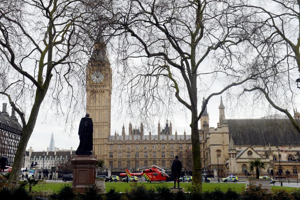 London Parliament attack: Pictures show confusion after Westminster terror shootings