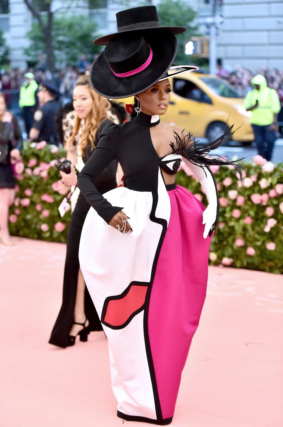 <h1 class="title">Janelle Monáe in Christian Siriano wearing Hanut Singh earrings</h1><cite class="credit">Photo: Getty Images</cite>