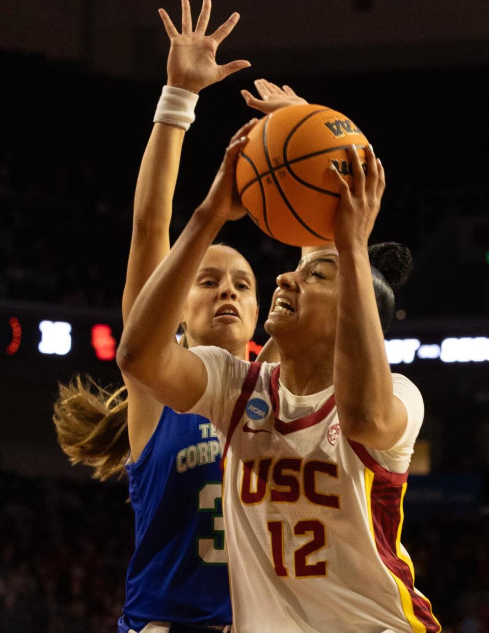 USC star Juju Watkins puts up a shot