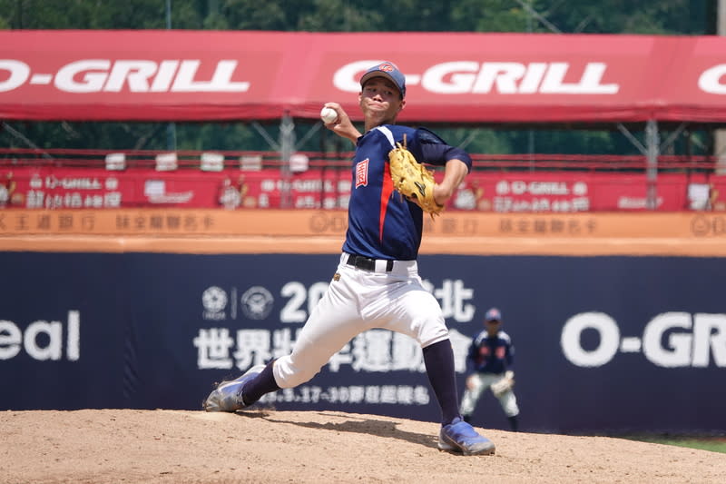 哀宥宇6局先發好投  玉山盃青棒賽桃園奪冠 113年玉山盃全國青棒錦標賽冠軍戰8日登場，桃園市 隊投手哀宥宇（圖）先發6局僅失1分，加上隊友火力 支援，終場桃園就以9比1勇奪冠軍，哀宥宇也獲選 MVP。 中央社記者謝靜雯攝  113年6月8日 