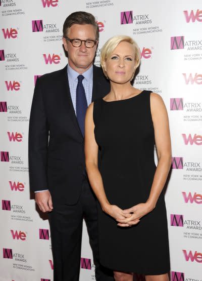 美國MSNBC的新聞節目「早安喬」（Morning Joe）主持人喬．史卡波羅（Joe Scarborough）與米卡．布里辛斯基（Mika Brzezinski）（AP）