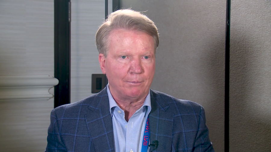 <em>Phil Simms was a former quarterback for the New York Giants and was also named MVP of Super Bowl XXI. Simms is currently a sportscaster for the CBS network. (KLAS)</em>