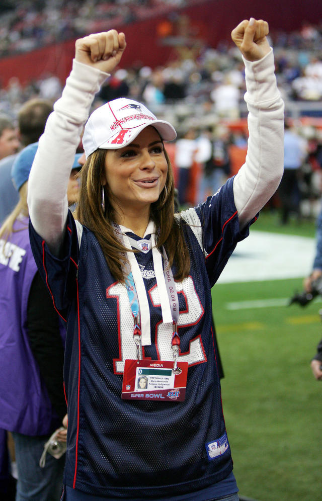 Alyssa Milano - Celebrity Baseball Fans - ESPN