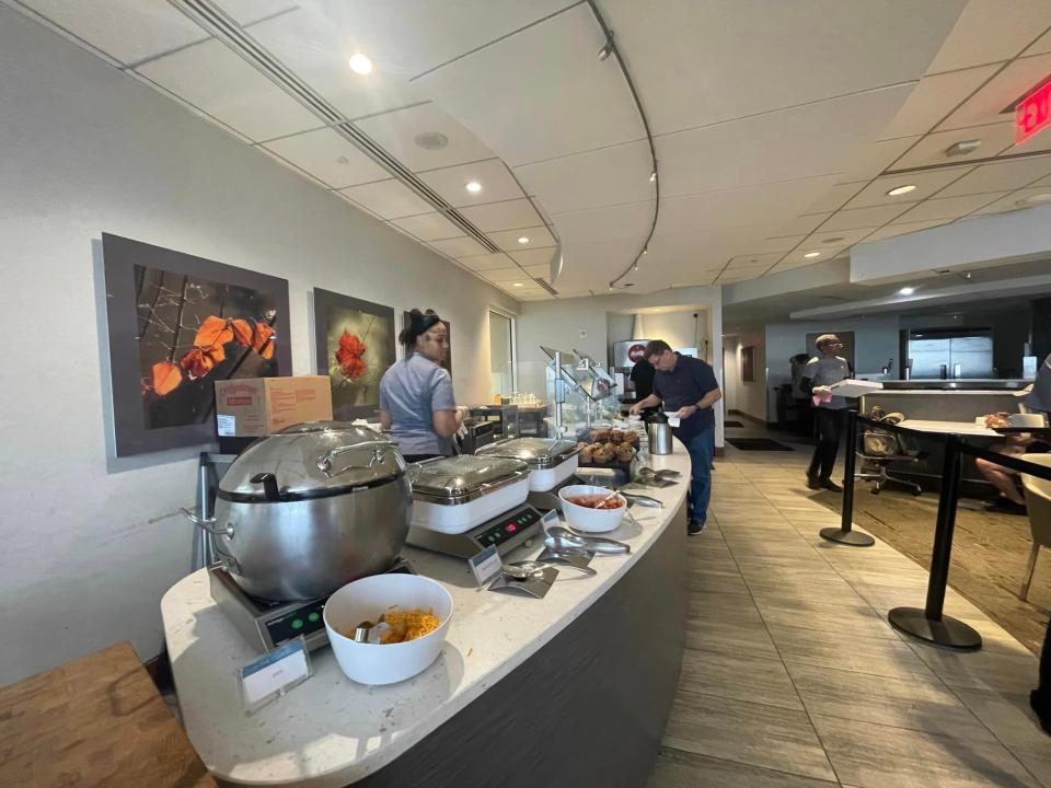 Buffet area at Club ATL at Atlanta Hartsfield International 