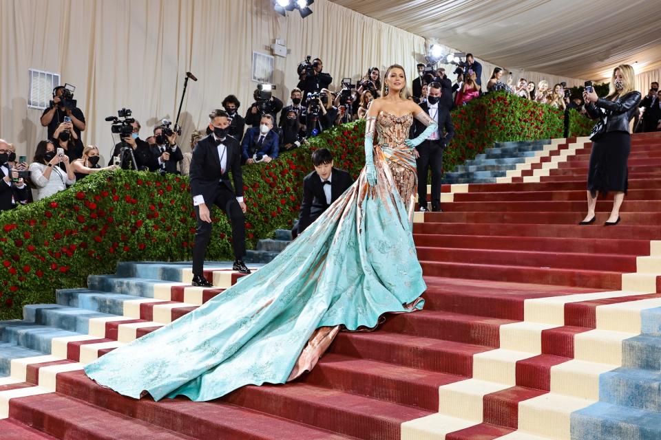 The train of Lively's dress had the same constellations on the ceiling of the Grand Central Terminal in NYC.