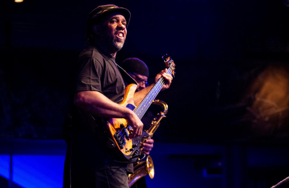 05. Victor Wooten - Norwegian Wood (The Beatles)