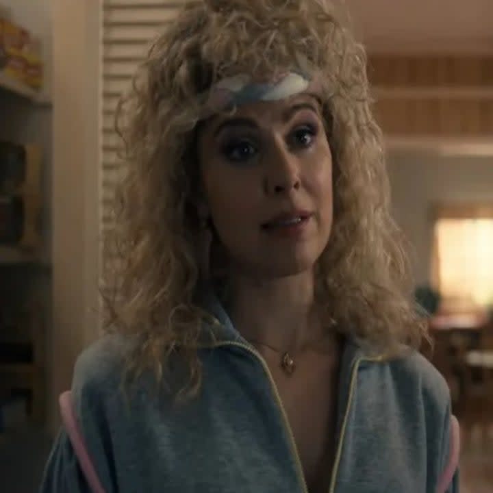 Karen Wheeler wearing a sweatband and a sweatshirt in Season 4 of Stranger Things