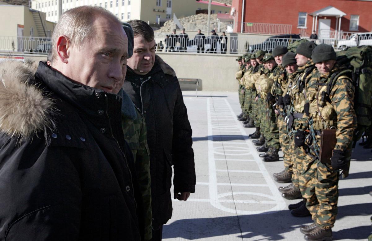 Putin orders major Russian military expansion as conflict in Ukraine intensifies