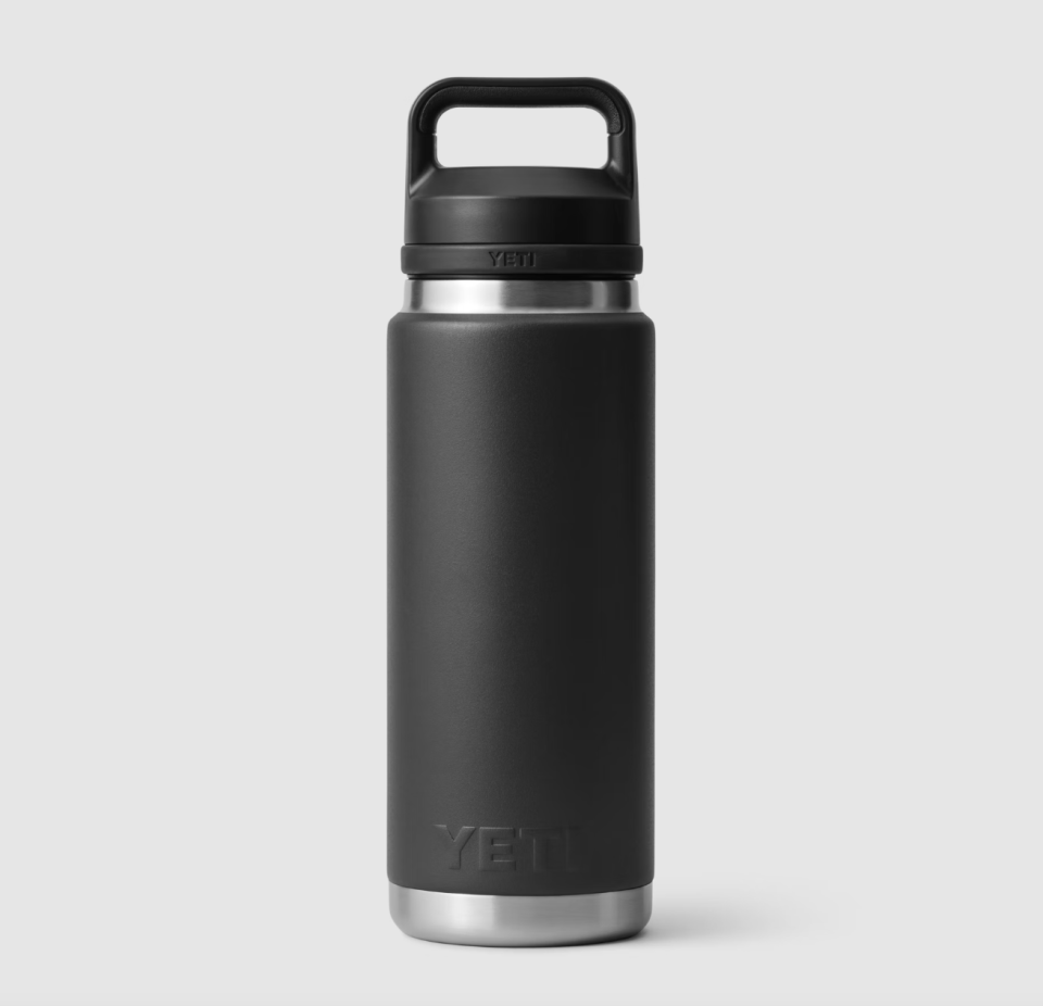 Yeti Rambler 769 ml Bottle in black (Photo via Yeti)