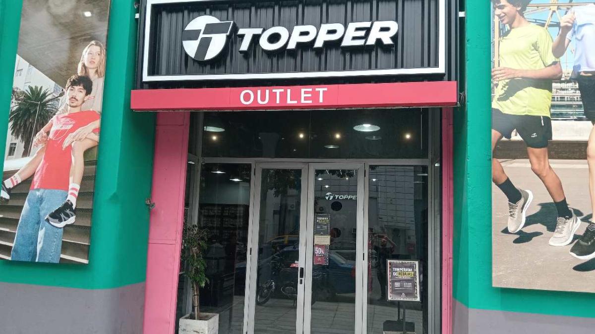 Topper Outlet, referente de la indumentaria deportiva. - ▷ OUTLETS en  Buenos Aires / La web de outlets 2023