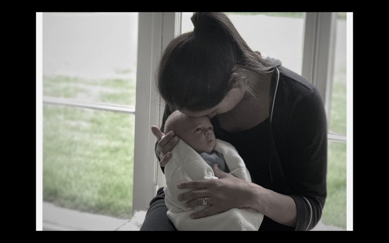 meghan markle with newborn archie