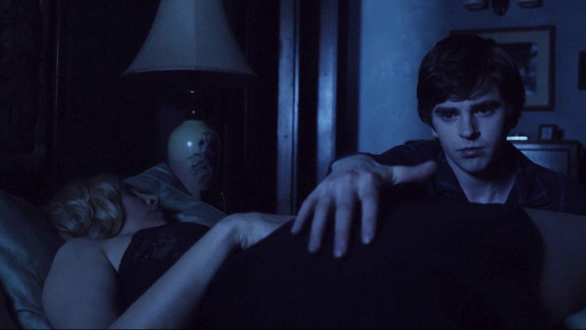 Bates Motel': 5 Creepiest Mother-Son Moments.