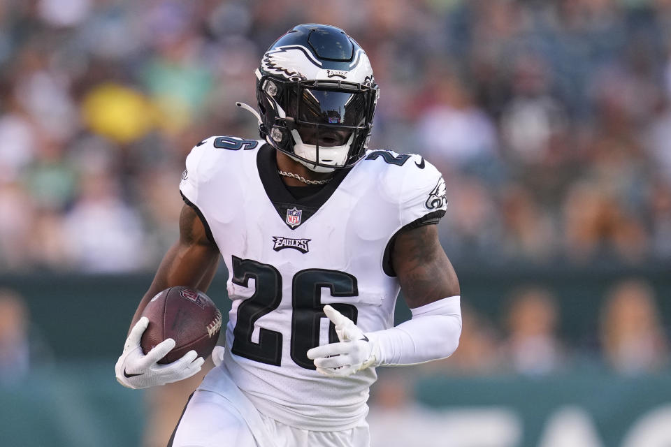 Miles Sanders #26 of the Philadelphia Eagles should have a better fantasy year