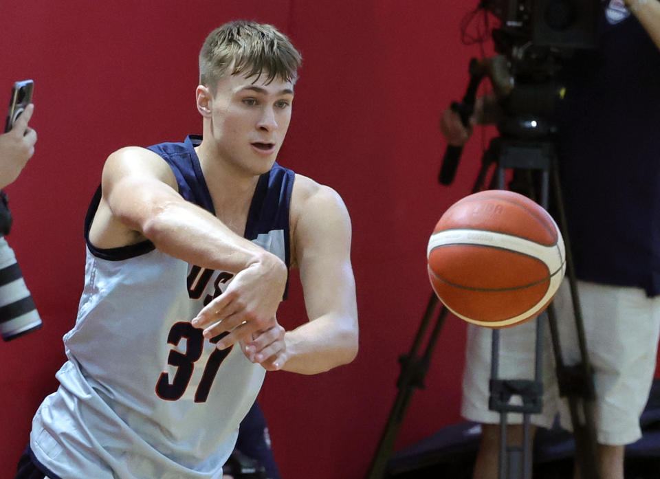 LAS VEGAS, NEVADA – JULY 8: Cooper Flagg #31 of the 2024 USA Basketball Men's Select Team throws the ball during a practice game against the 2024 USA Basketball Men's National Team at the team's training camp at UNLV's Mendenhall Center on July 8, 2024 in Las Vegas, Nevada. (Photo by Ethan Miller/Getty Images)