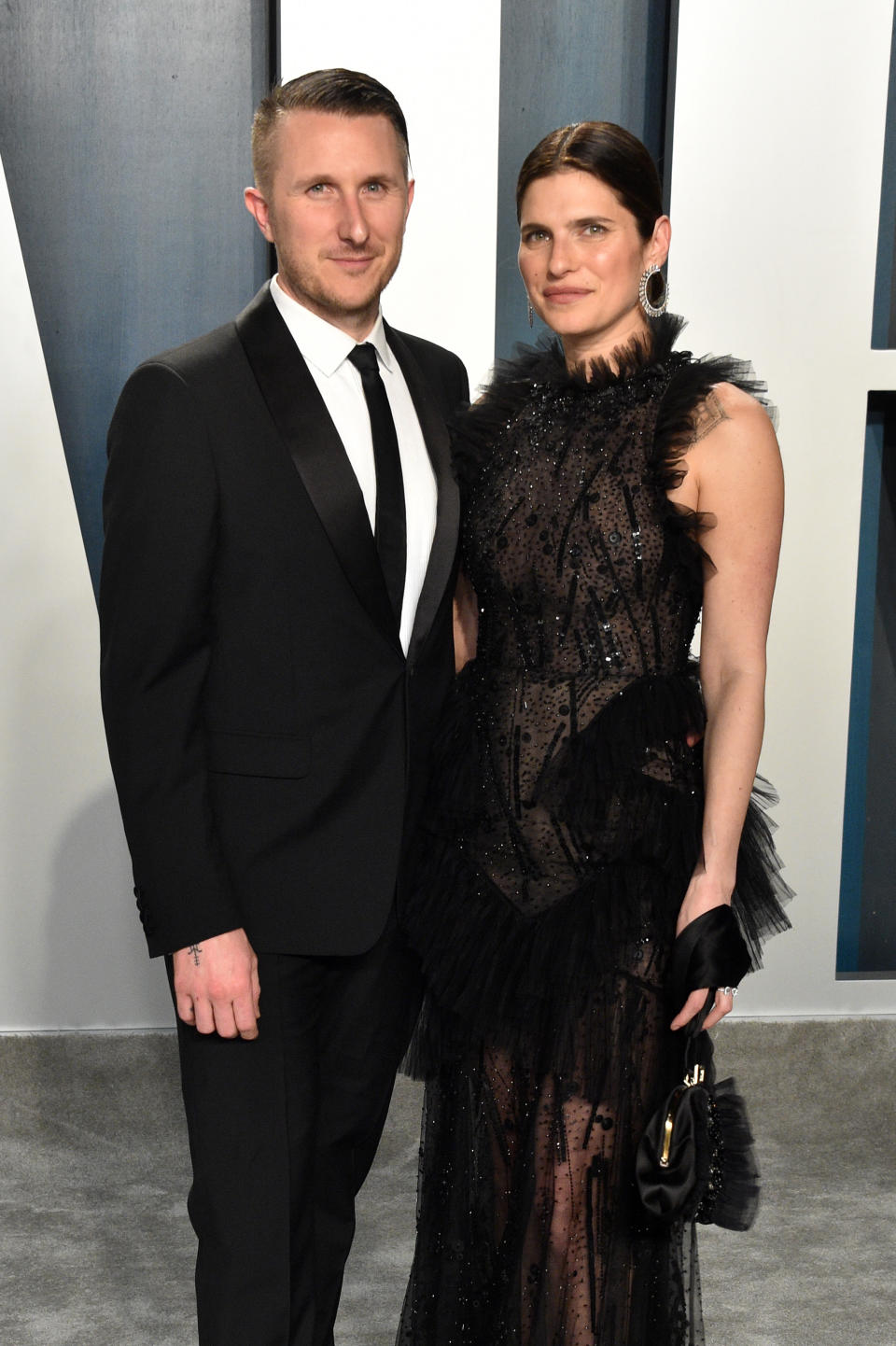 BEVERLY HILLS, CALIFORNIA - FEBRUARY 09: Scott Campbell and Lake Bell attend the 2020 Vanity Fair Oscar Party hosted by Radhika Jones at Wallis Annenberg Center for the Performing Arts on February 09, 2020 in Beverly Hills, California. (Photo by Gregg DeGuire/FilmMagic)