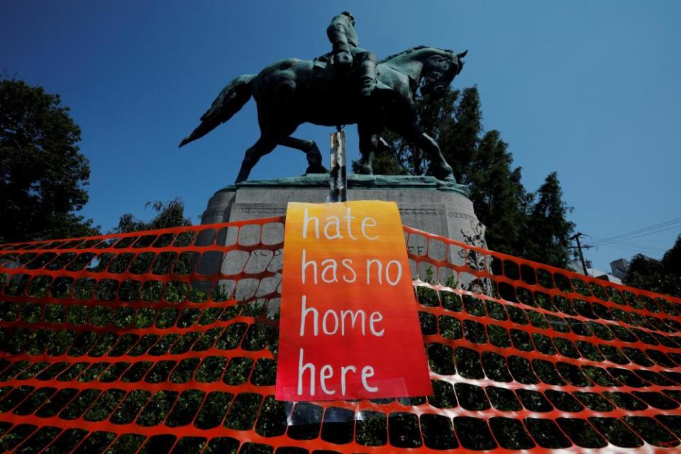 A statue of Robert E Lee in Charlottesville. The Early Days statue has drawn comparisons to Confederate monuments.