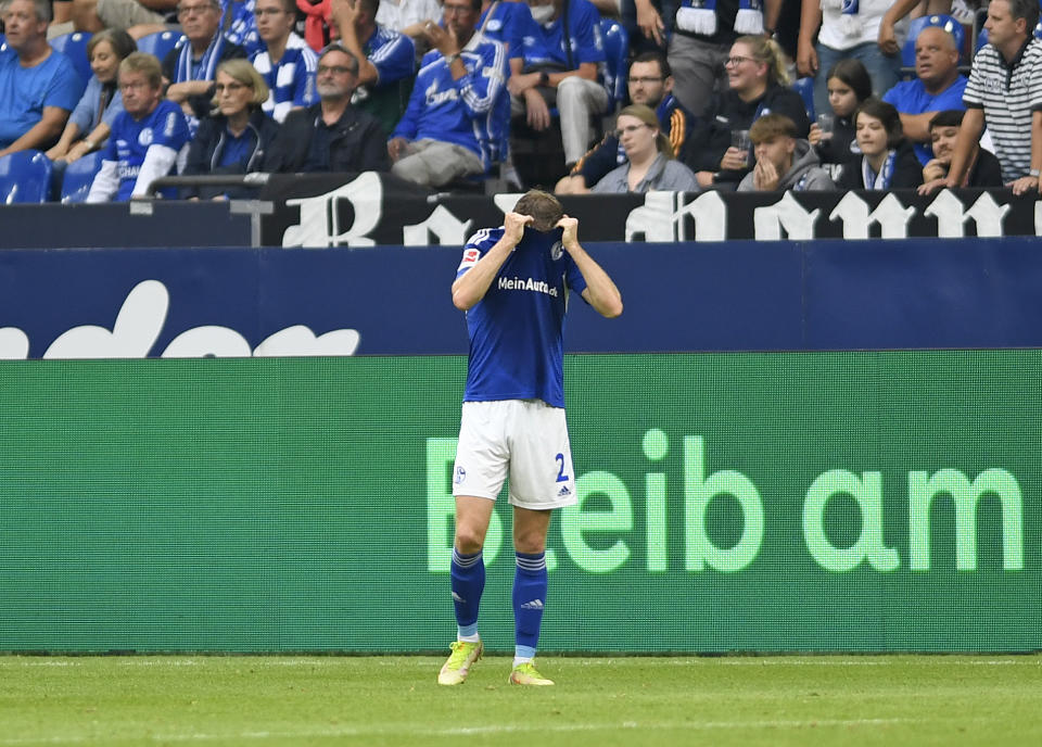 Schalke wurde mit 6:1 regelrecht zerlegt (Bild: Ralf Treese/DeFodi Images via Getty Images)