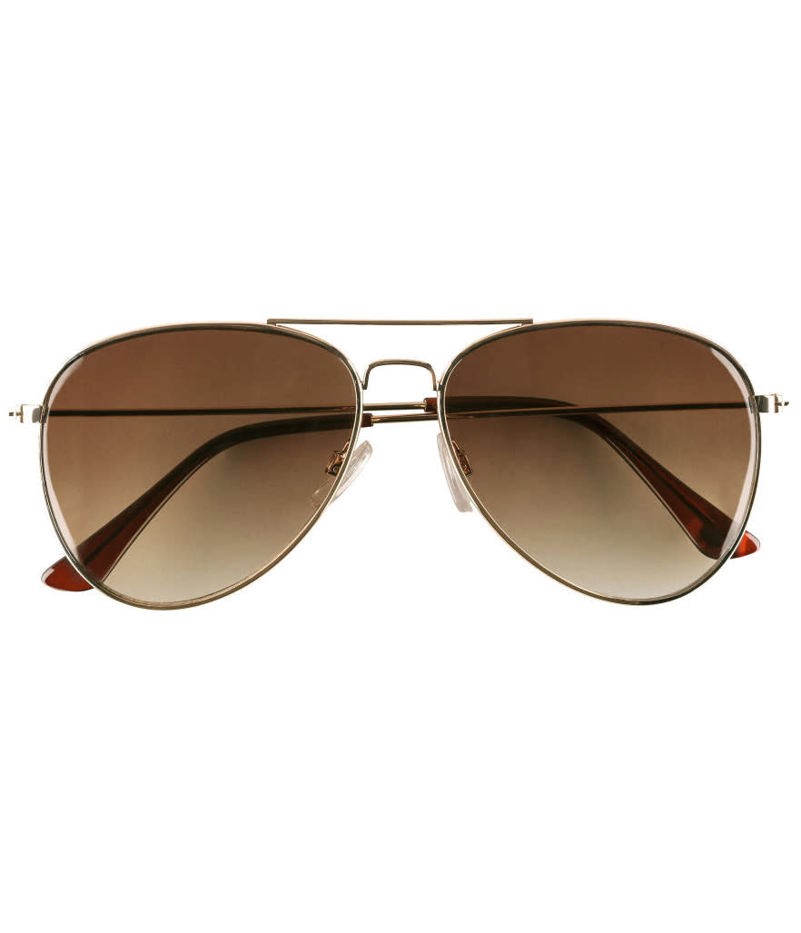 <p>H&M Sunglasses, $8, <a rel="nofollow noopener" href="http://www.hm.com/us/product/19030?article=19030-B" target="_blank" data-ylk="slk:hm.com;elm:context_link;itc:0;sec:content-canvas" class="link ">hm.com</a></p>