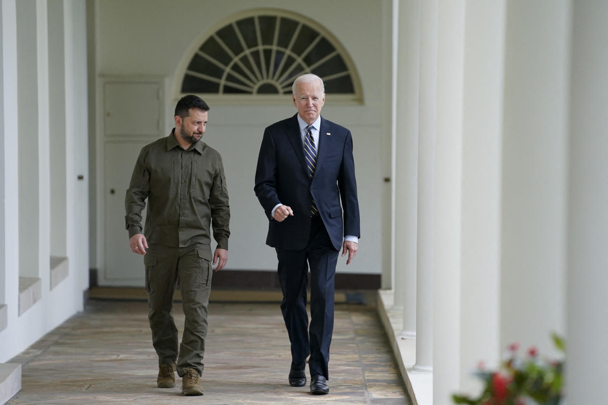 President Biden and Ukrainian President Volodymyr Zelensky 