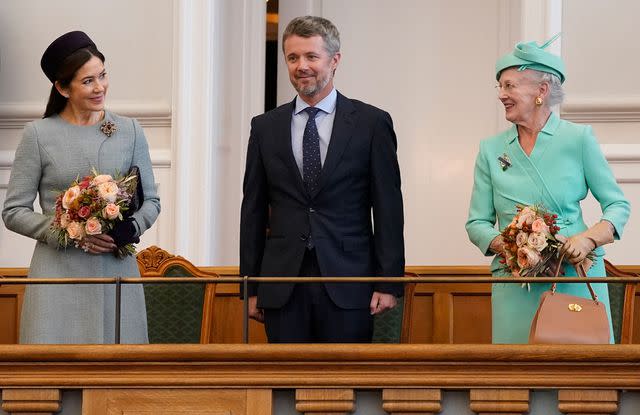 IDA MARIE ODGAARD/Ritzau Scanpix/AFP via Getty Kroonprinses Mary, Kroonprins Frederik en Koningin Margrethe