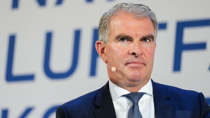 Der Lufthansa-Chef übernimmt bis auf Weiteres auch die Finanzen. Foto: dpa