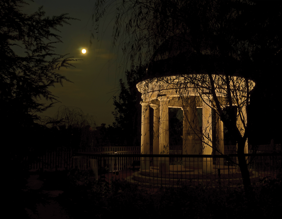 The tomb at night at Andrew Jackson's Hermitage.