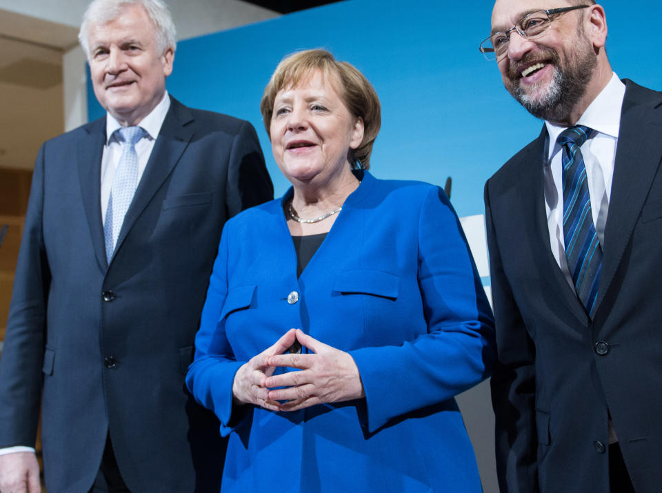 Die klassische Handposition von Angela Merkel: die Raute. (Bild: Getty Images)