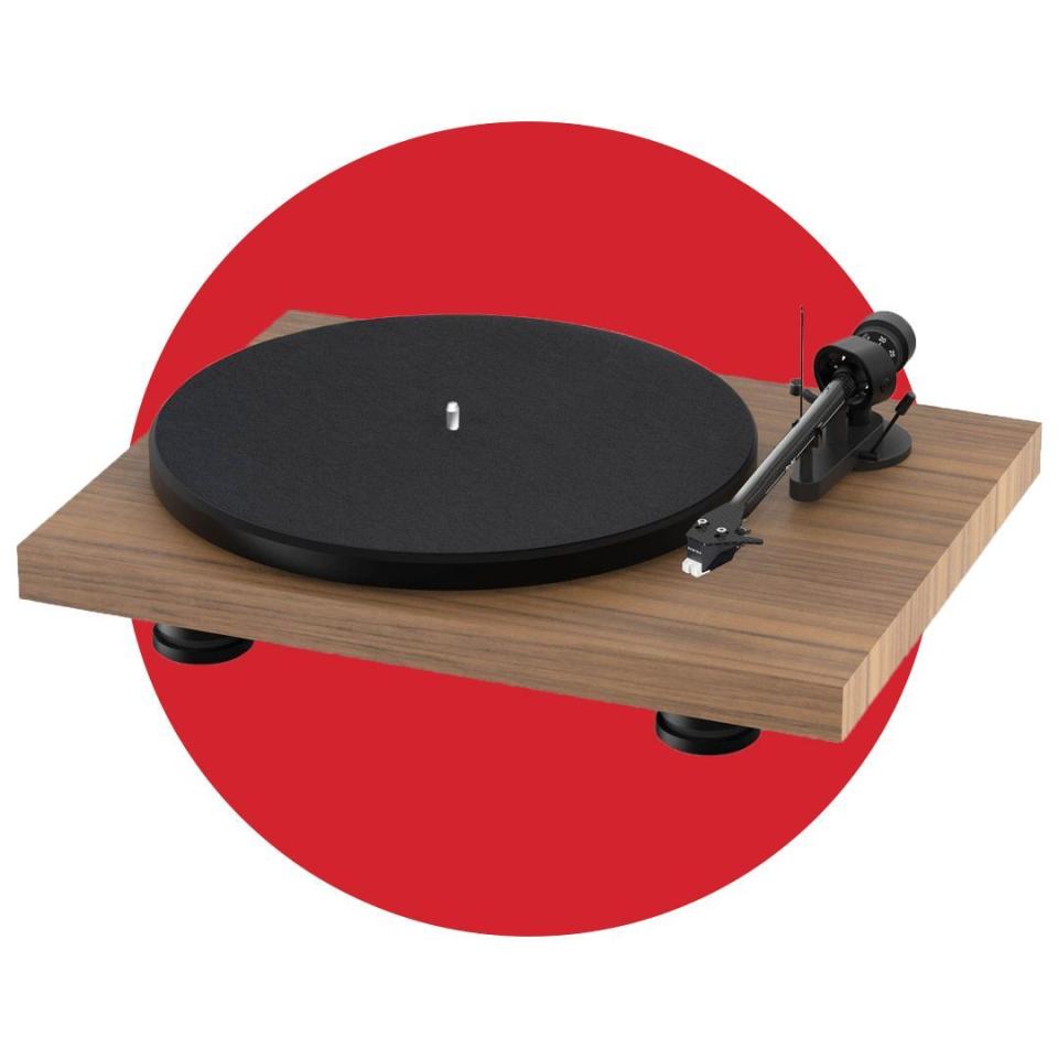 Pro-Ject Debut Carbon EVO Turntable