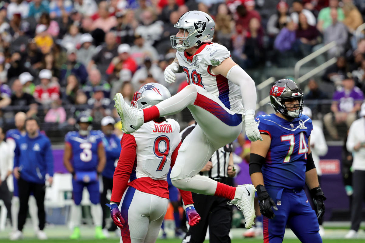 Pro Bowl MVP 2022 Justin Herbert, Maxx Crosby Win Award Honors